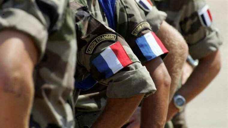 fourteen French legionnaires of Ukrainian origin interviewed by their hierarchy as they prepared to join Poland