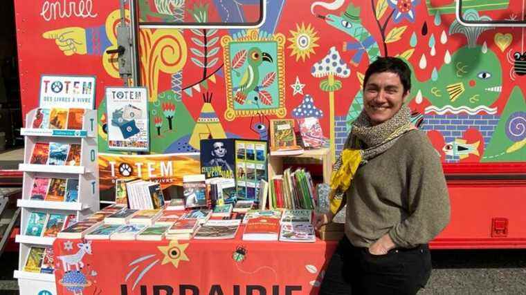 in Ardèche, view of the rolling bookstore, a campaign at a standstill