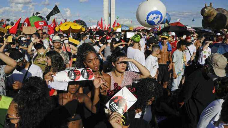 massive demonstration against the environmental policy of Jair Bolsonaro