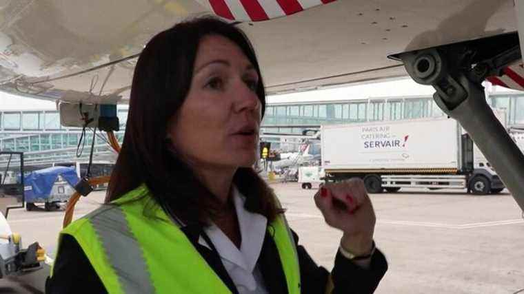 meeting Audrey and Gaëlle, pilot and mechanic at Roissy airport