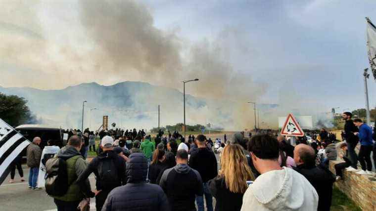 scuffles in front of the CRS barracks in Furiani in Corsica