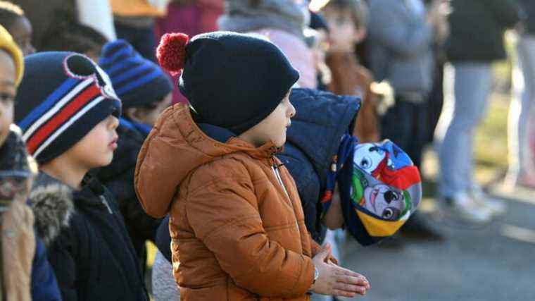 “too early” for some, a relief for others “very happy” … The end of the compulsory mask divides at school