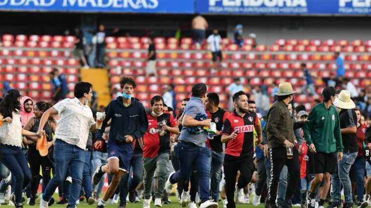 what you need to know about the violent clashes between supporters in the Mexican championship, during the Querétaro-Atlas match