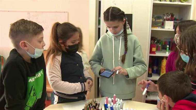 young refugee girls were welcomed in Périgueux