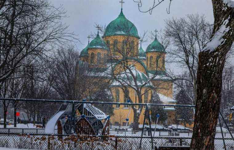 ​History: independence and Ukrainian immigration supported by a parish priest from Rimouski