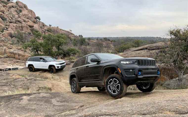 2022 Jeep Grand Cherokee 4xe: A Light Shade of Green