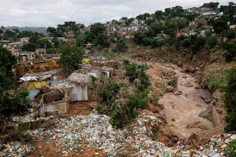 300 dead |  South Africa hit by worst floods in its history