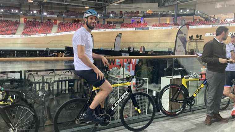 800 days before the Games, Tony Estanguet in the saddle for a tour of the Olympic sites