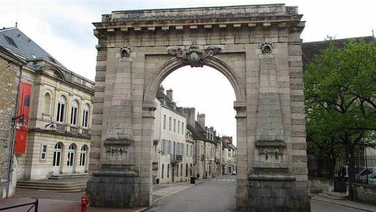 A history of the ramparts of Beaune