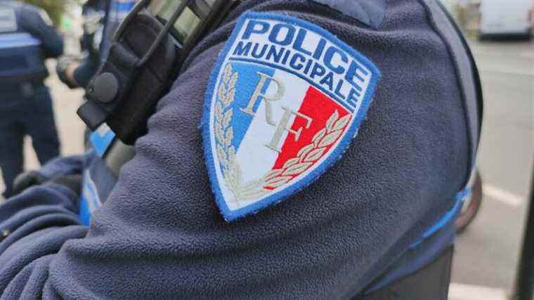 A young man in police custody after throwing a bottle of acid on the public highway in Bourges