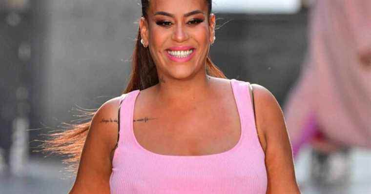 Amel Bent mom: unfiltered photo of the singer from the hospital