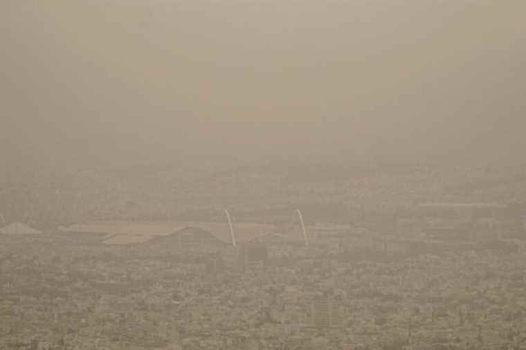 Athens covered in dust from Sahara sands