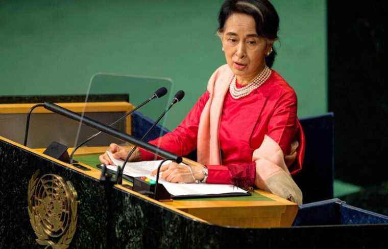 Aung San Suu Kyi sentenced to five more years in prison for corruption