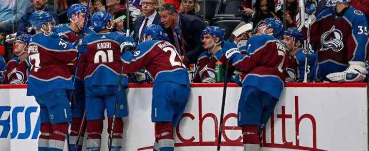 Avalanche win again at home