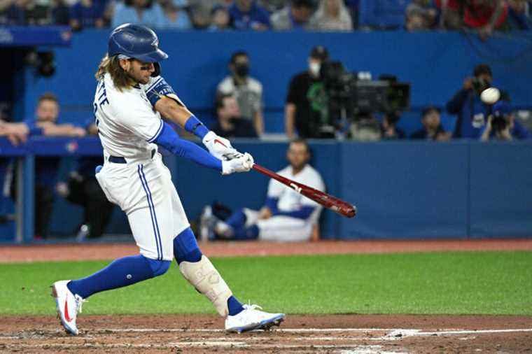 Bichette leads Blue Jays to win over Rangers