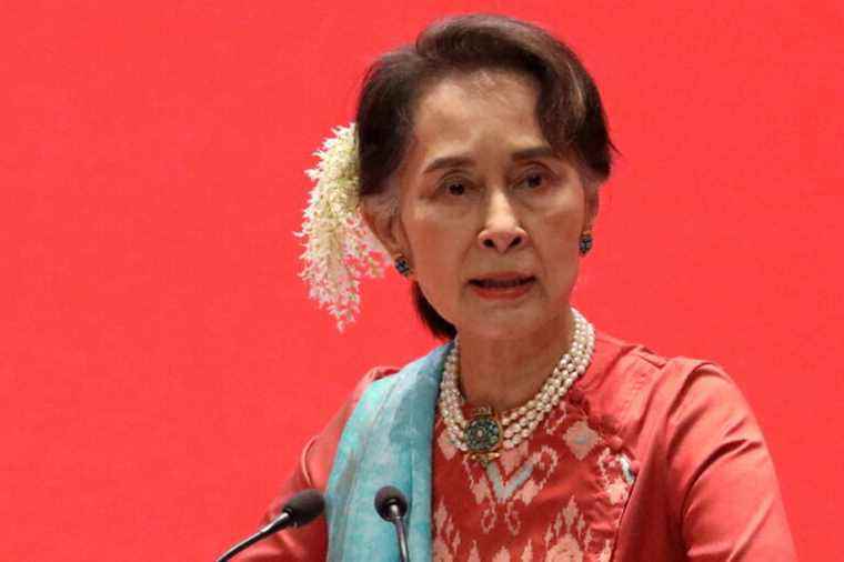 Burma |  Aung Suu Kyi sentenced for corruption to five additional years in prison