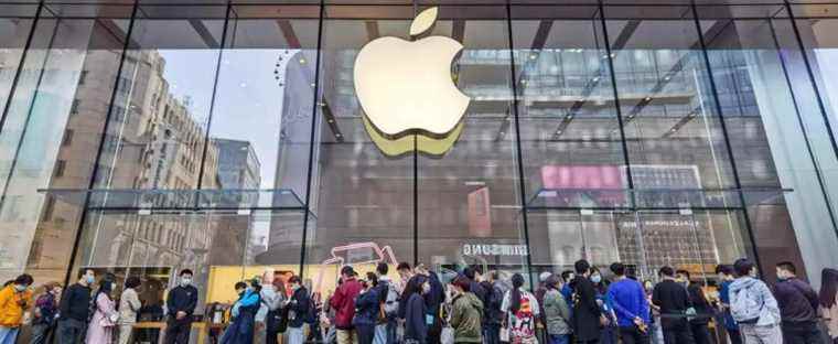 COVID-19 in Shanghai: iPhone maker suspends production