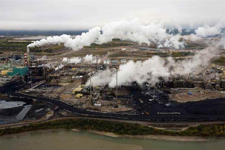 Carbon price climbs to $50 a tonne in several provinces