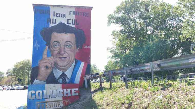 Coluche’s mural questions motorists in Avignon