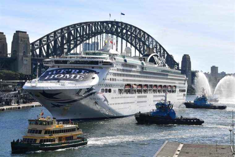 Cruise liners return to Australia