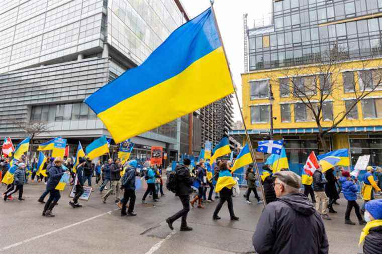 Demonstration in Montreal in support of Ukraine |  “Stop killing the Ukrainian people”