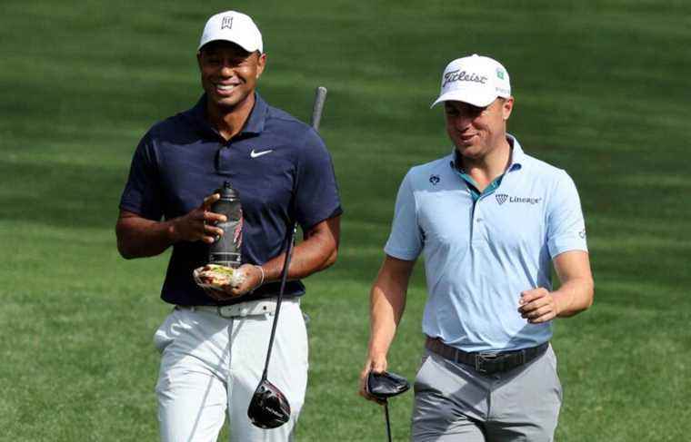 Despite all the intrigue, Tiger Woods commands attention at Augusta Nationals