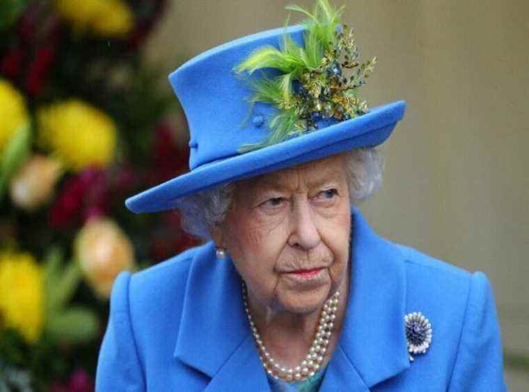 Elizabeth II soon to be deposed because of Kate Middleton and Prince William?