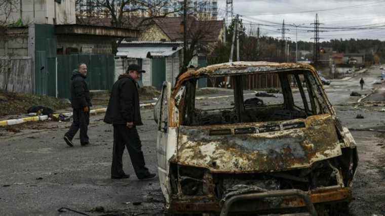 Emmanuel Macron denounces the “crimes” perpetrated in Boutcha, Volodymyr Zelensky speaks of “genocide”