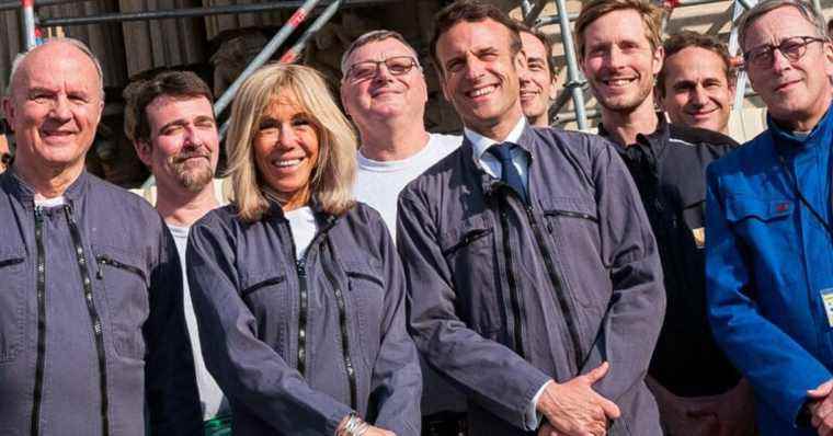 Emmanuel and Brigitte Macron in construction helmets and overalls: moving visit to Notre-Dame