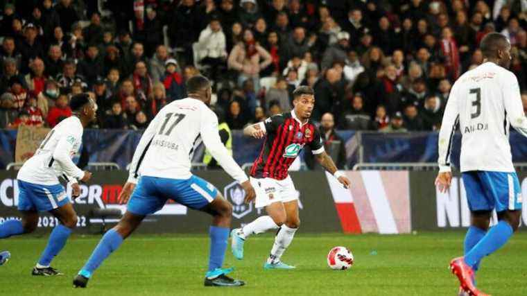 FC Versailles wins against Saint-Malo (2-1) and goes up to National