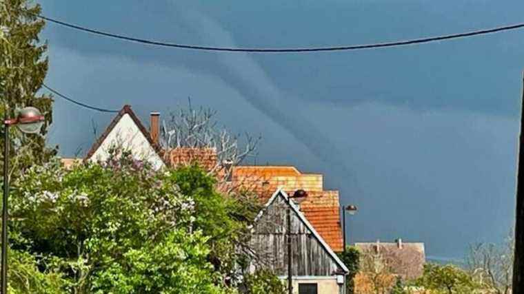 IN PICTURES – A tornado initiation observed in northern Alsace