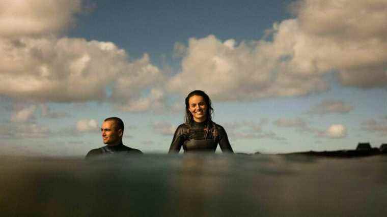 In La Torche, the surf school of a young Breton is a hit