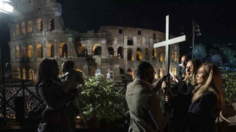 In Rome, the Way of the Cross on Good Friday brings together a Russian and a Ukrainian and is controversial