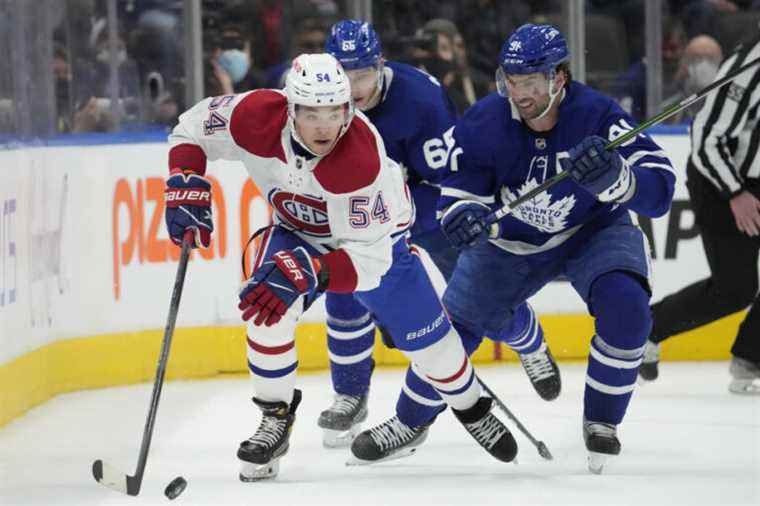 Jake Allen is injured and the Canadian loses 3-2 to the Maple Leafs