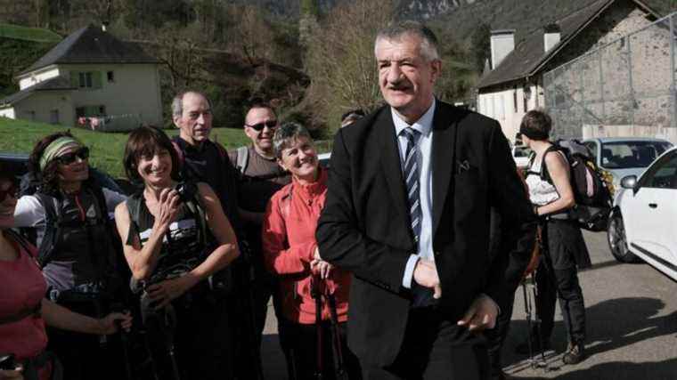 Jean Lassalle sent 10 euros to Valérie Pécresse, Yannick Jadot and Anne Hidalgo to help them reimburse their campaign expenses