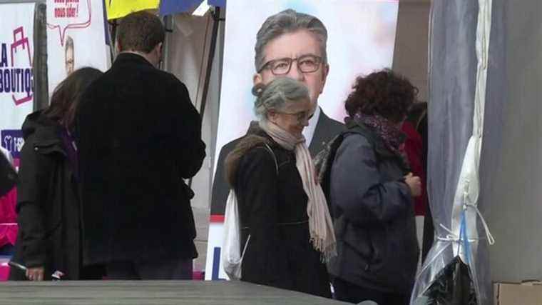 Jean-Luc Mélenchon, in a meeting in Toulouse, wants to convince the undecided