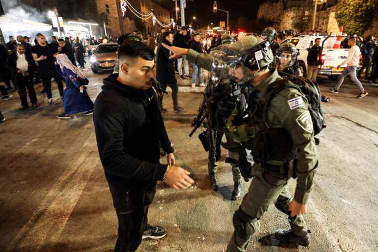 Jerusalem |  Clashes between Palestinians and Israeli police leave dozens injured