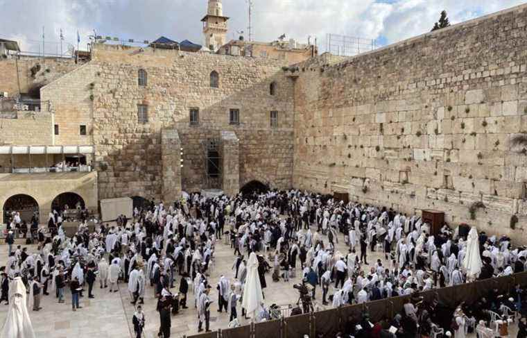 Jewish and Muslim holidays under high tension in the Holy City