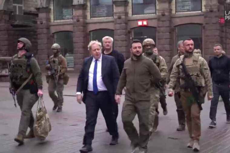 War in Ukraine |  Johnson and Zelensky walked the streets of Kyiv