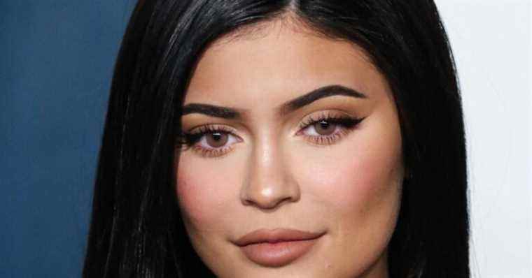 Kylie Jenner: Her 2-month-old son still has no first name, a relative reveals the reason