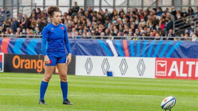 Caroline Drouin back in the XV of France to seek the Grand Slam in the Six Nations Tournament