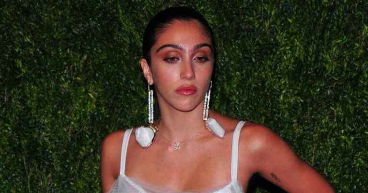 Lourdes Leon: Madonna’s daughter poses in a thong… and reveals almost everything!