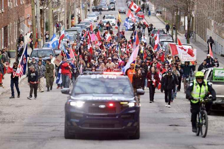 Montreal |  Hundreds of protesters against the wearing of masks and the health emergency