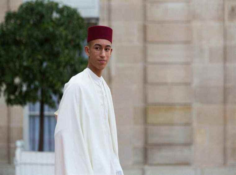 Moulay El Hassan, the son of King Mohammed VI of Morocco, dares to dress madly in the middle of an official reception!