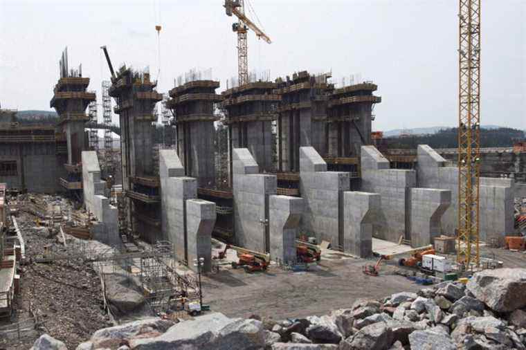 Muskrat Falls secures $1 billion loan from CIBC