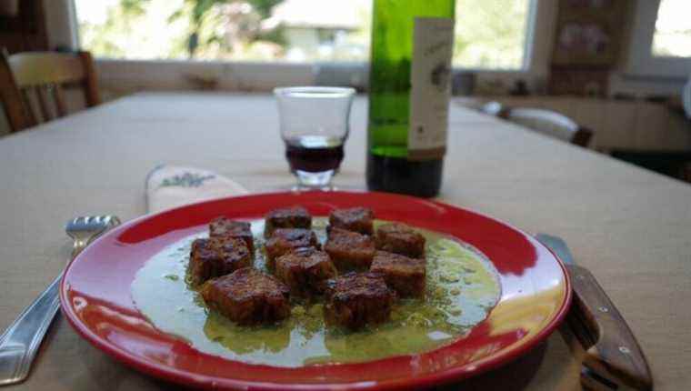 NETTLE SAUCE for GNOCCHIS to tell the beautiful story of nettles