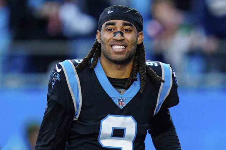 NFL |  Stephon Gilmore joins the Colts