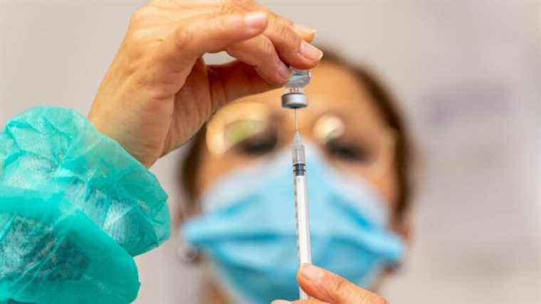 Nurses authorized to vaccinate adults without a doctor’s prescription