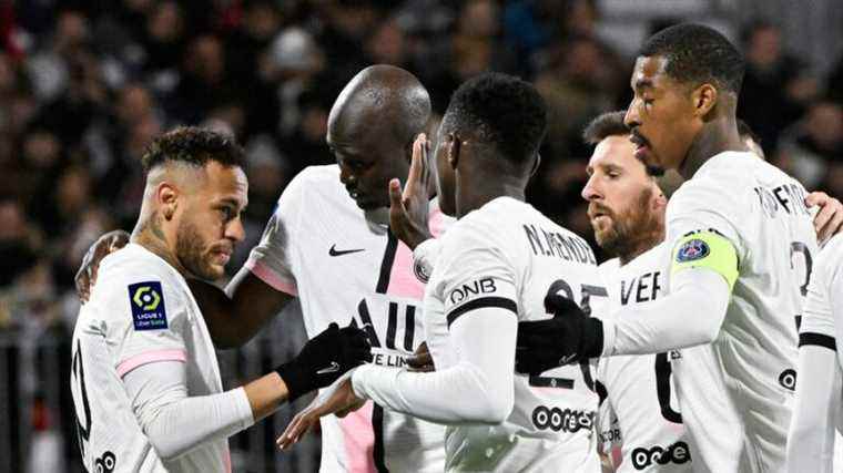 PSG edge closer to title after crushing 6-1 win over Clermont