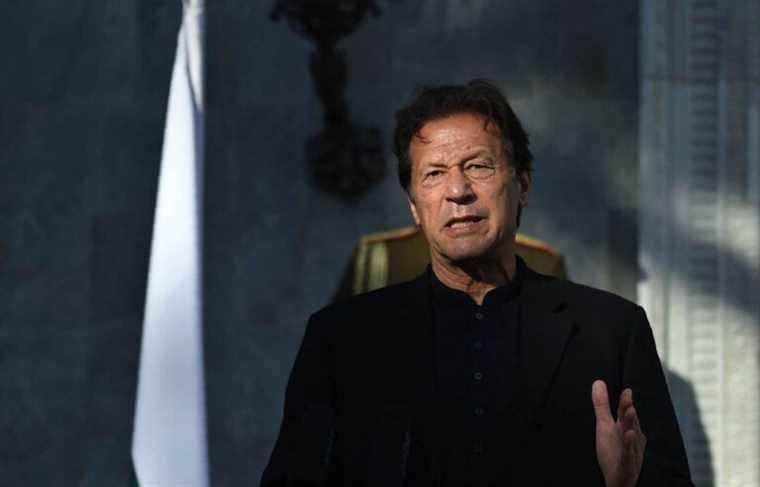 Pakistan: the prime minister overthrown by a vote of no confidence